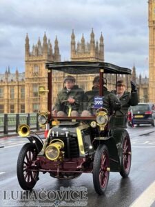 1901 Panhard et Levassor, Twin-cylinder 7HP